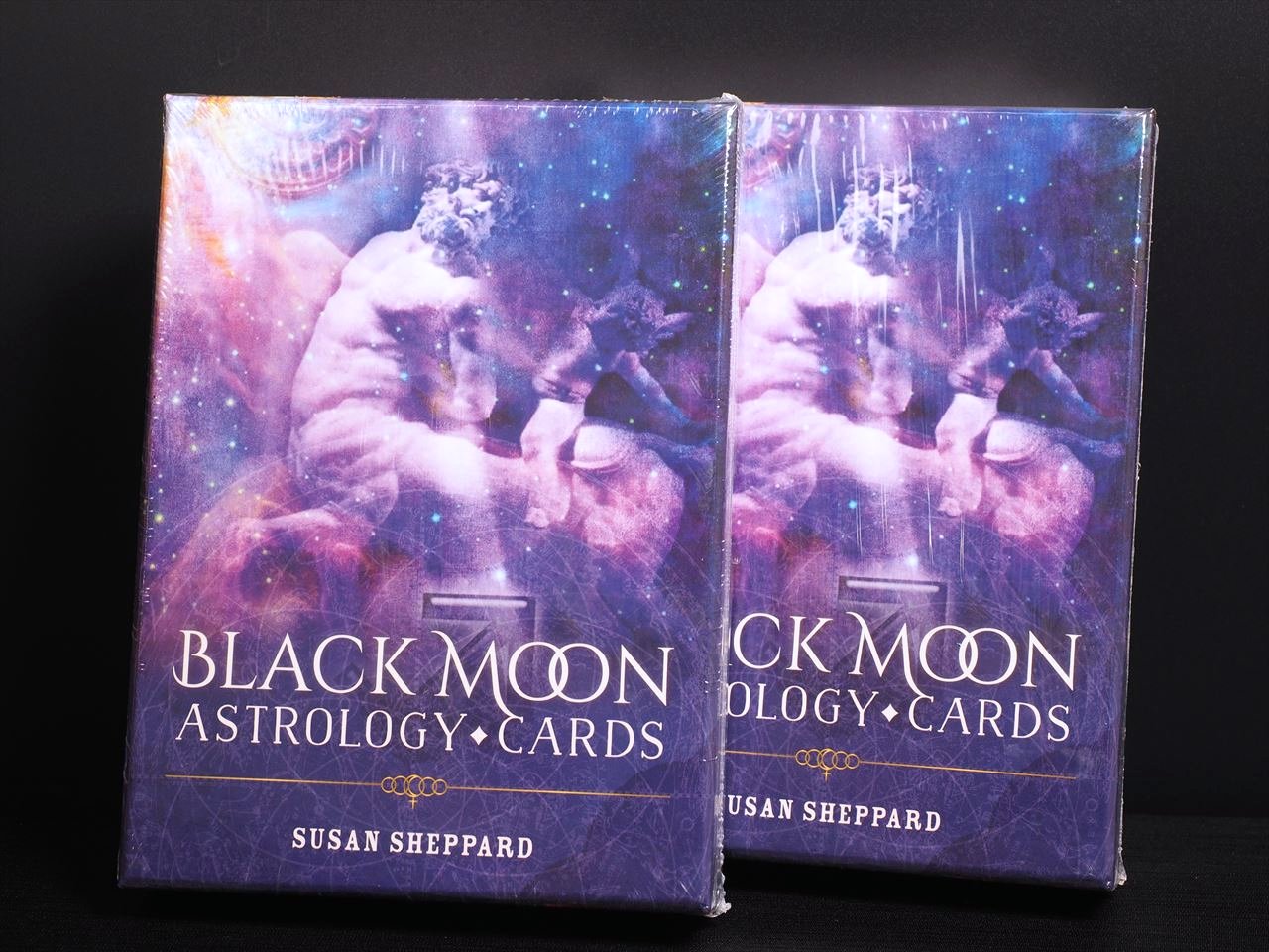 占星術カード 神聖な星と惑星の解釈 メーカーオリジナル英文小冊子付き 大人気スピリチュアルアイテム 正規輸入品 ブラックムーン アストロロジーカード タイプa